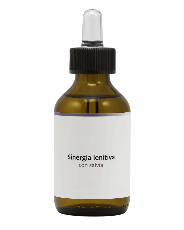 Sinergia lenitiva con salvia, fluido lipofilo con oli essenziali ad azione calmante e rinfrescante per pelli sensibili e arrossate.
